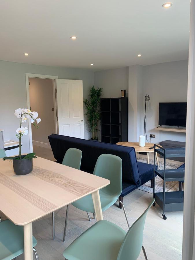 Wonderful 3 Bed Flat With Private Garden In Wimbledon - 1 The Queens Apartment London Exterior photo